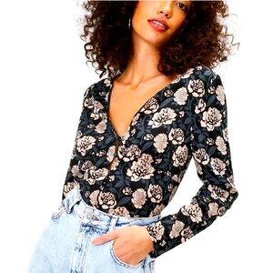 Gorgeous floral long sleeve button blouse from Nasty Gal EUC